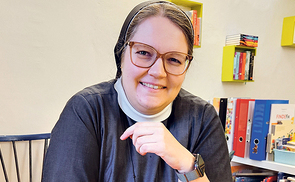 Sr. Idal Vorel ist seit Juni auf TikTok aktiv, und das mit großem Erfolg. Sie hat bereits rund 43.500 Follower.