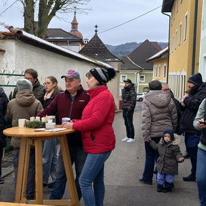 Adventmarkt der Pfarre