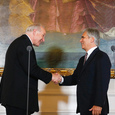 Kardinal Schönborn und Bundeskanzler Faymann. © BKA, Andy Wenzel