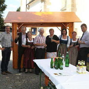 Pfarrer Hansjörg Wimmer, Kaplan Samuel Ogwudile, Frau Klara