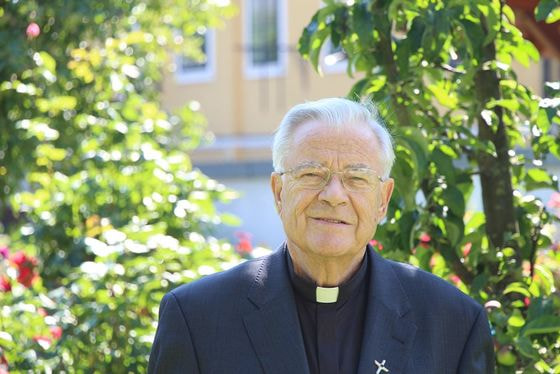 Josef Ahammer im Garten des Bischofshofes (2016)