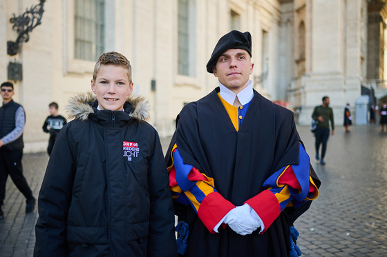 Friedenslichtkind Florian begeistert vom Treffen mit Papst