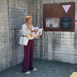 Heidi Gsell lila Winkel
