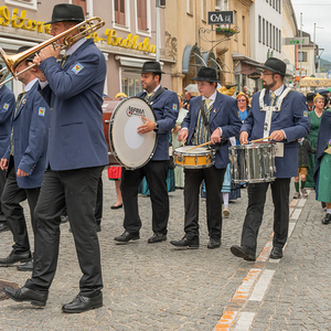 Fronleichnamsprozession mit Stadtmusikkapelle