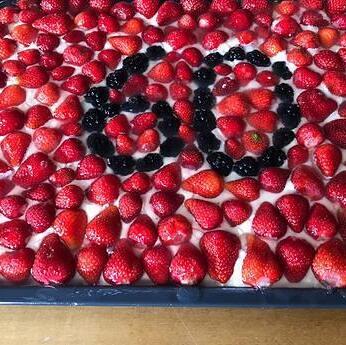 Feierlaune im Pfarrhof