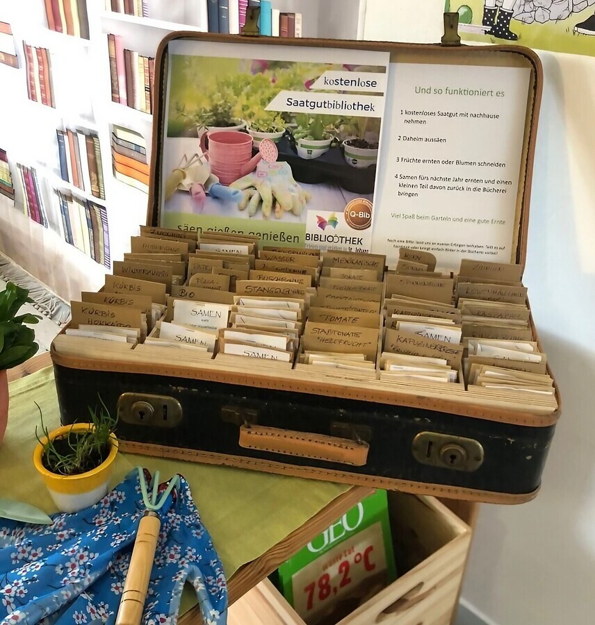 Saatgutbörse in Bibliothek St. Johann am Walde