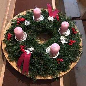 Adventkranzweihe in Burgkirchen