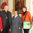 v.l. ehemaliges Straßenkind Cindy, Bischof Ludwig Schwarz, Don Bosco Schwester Maria Victoria, Hildegard Pesendorfer (Jugend Eine Welt), Elisabeth Rieder (Jugend Eine Welt).