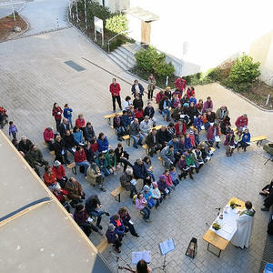 Traunauen-Reinigung mit ökomenischen Gottesdienst