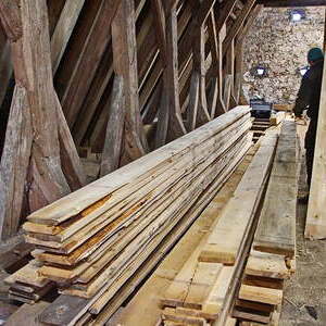 erste Fotos von der Dachstuhlsanierung