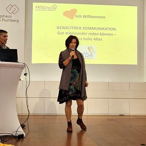 Nicola Abler, Trainerin für Gewaltfreie Kommunikation (GFK)