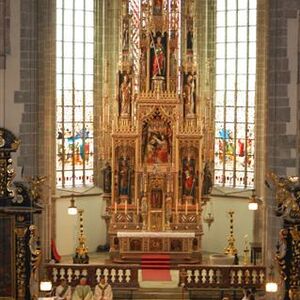 Trachtensonntag mit Ehejubilaren