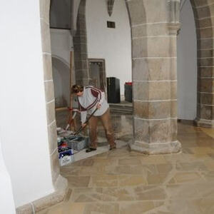 Stiege mauern, Pflasterung