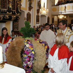 Erntedankfest mit Pfarrfoto