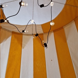 Ein Unikat: Das Lesezelt in der Bibliothek Niederneukirchen