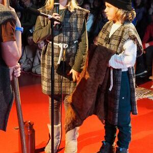 OLYMPUS DIGITAL CAMERA         