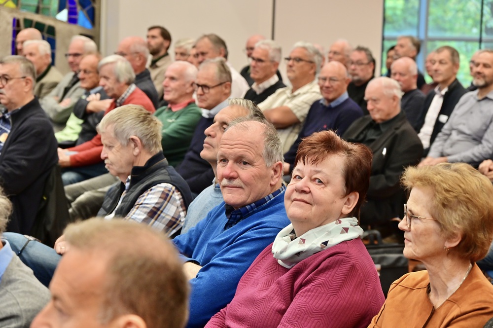 Auch Frauen waren willkommen / KMB - Mastalier Auch Frauen waren willkommen