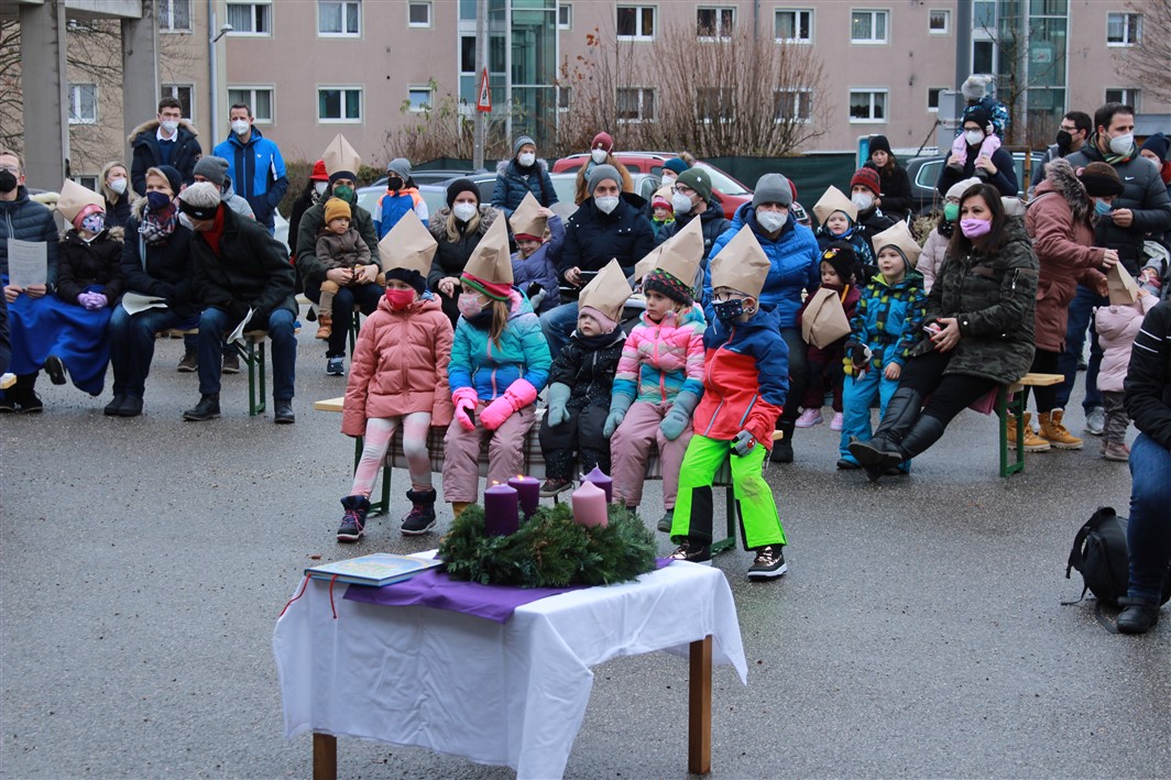 Kinderwortgottesdienst mit dem Nikolaus