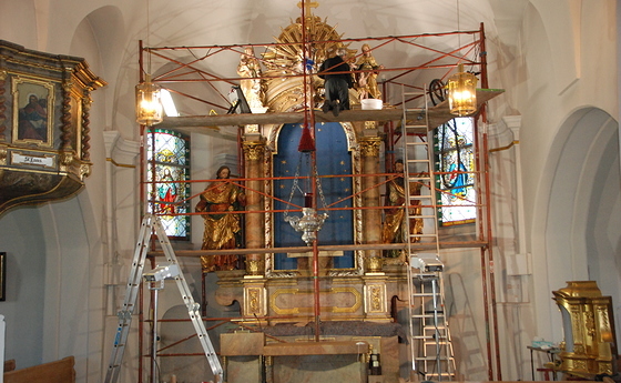 Es geht voran mit der Restaurierung des Hochaltars