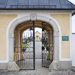 Friedhofstor