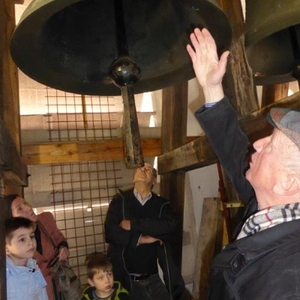 Erstkommunikanten entdecken die Kirche