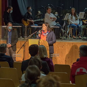 Gedenkfeier an die Opfer des ehemaligen KZ Außenlagers Ternbergzum Thema „Menschlichkeit ohne Grenzen“Bild: Anita Buchberger - Veranstalterin (Beauftragte für die Jugendpastoral im Dekanat Weyer)Foto: Haijes 