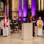 Vertreter:innen der christlichen Kirchen in Oberösterreich sprachen die Fürbittenbei der Ökumenischen Friedensvesper im Rahmen der „Langen Nacht der Kirchen' im Linzer Mariendom.