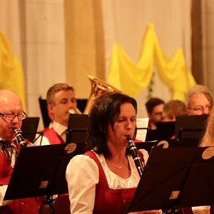 mit dem Musikverein Kleinraming, dem Behamberger Chor 'In ana Dur' und der Michlbauern Rud