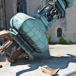 Turmhelm: Abnahme und Wieder-Aufsetzen