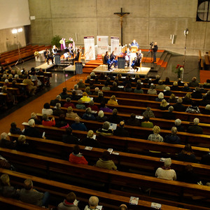 Adventlesung und Adventkonzert