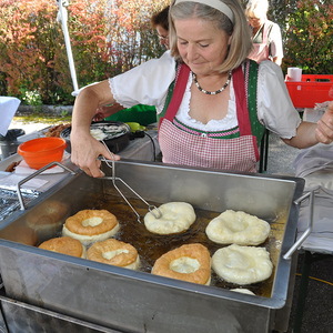 anschließend  Frühschoppen