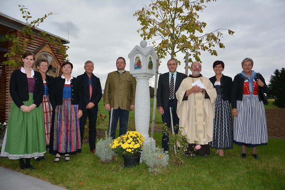 Einweihung des neuen Bildstocks im Demenzgarten