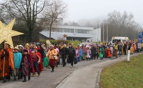 SternsingerInnen aus OÖ beim 60-Jahr-Jubiläum im Dezember 2013.