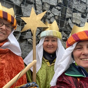 Frauen als Sternsingerinnen