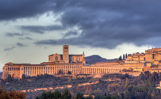 By Roberto Ferrari from Campogalliano (Modena), Italy (Assisi) [CC BY-SA 2.0 (https://creativecommons.org/licenses/by-sa/2.0)], via Wikimedia Commons