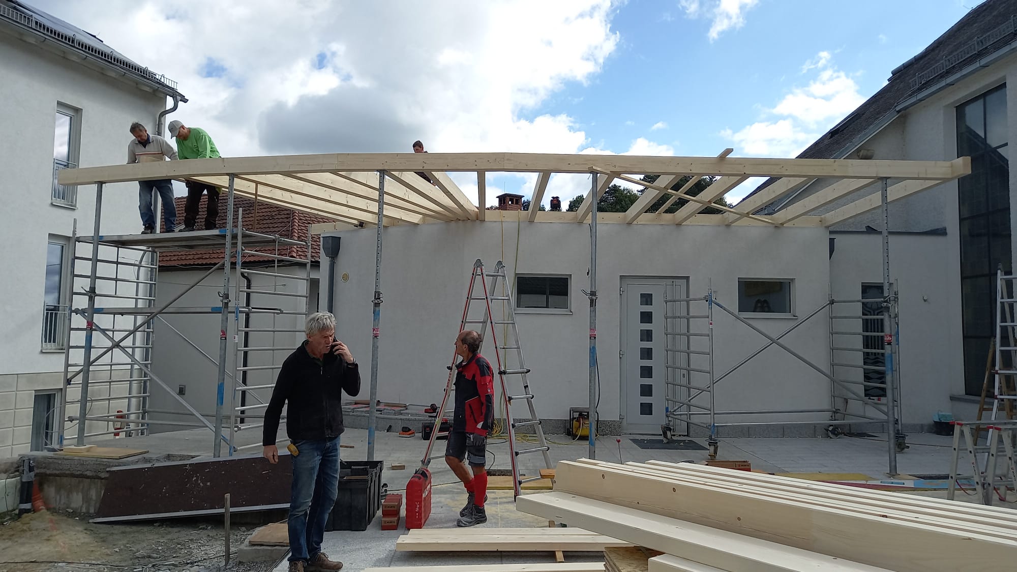 Vordach / Elisabeth Kriener