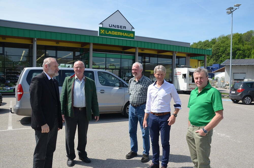 Bischofsvikar Willi Vieböck zu Besuch beim Salzkammergut-Bauernmarkt in Kleinreith