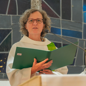 Dankefest Pfarre Kirchdorf an der Krems, Bild: Pastoralassistentin Susanne Lammer beim Gottesdienst