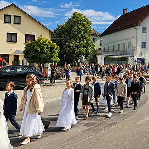 Festzug in die Kirche