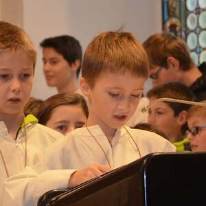 Feierliche Ministrantenaufnahme am Christkönigsonntag