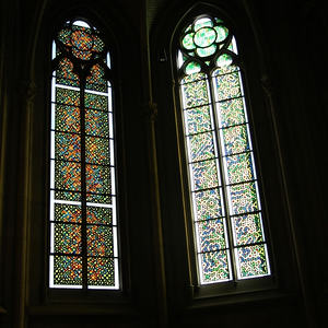 Glasfenster im Linzer Mariendom