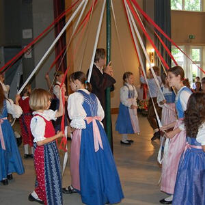 Trachtensonntag mit Ehejubilaren