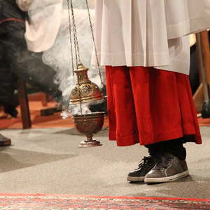 Der Weihrauch steigt auf...