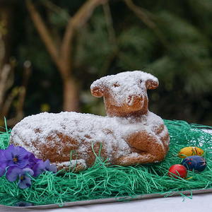 Gebackenes Osterlamm