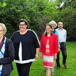 Das ehrenamtliche Leitungsteam mit geistlicher Begleitung gemeinsam auf dem Weg für die kfb