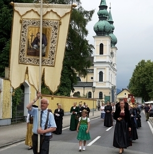 Erster Festgottesdienst mit Bischof Ludwig