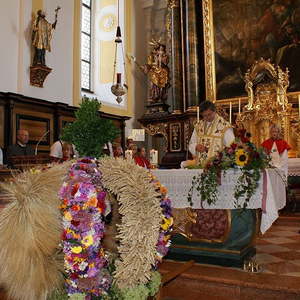 Erntedankfest mit Pfarrfoto
