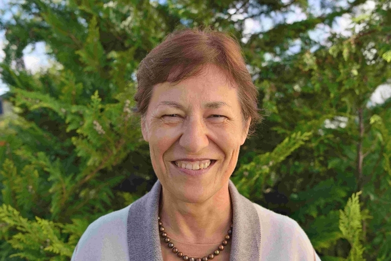 ehrenamtliche Organistin