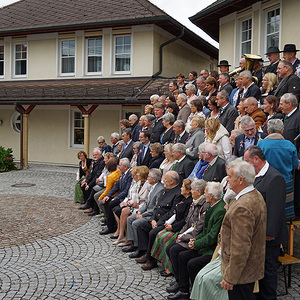 Einladung ins Pfarrheim zu gemütlichem Beisammensein