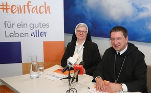 Die beiden neuen Vorsitzenden der Österreichischen Ordenskonferenz Sr. Franziska Bruckner und Erzabt Korbinian Birnbacher. 